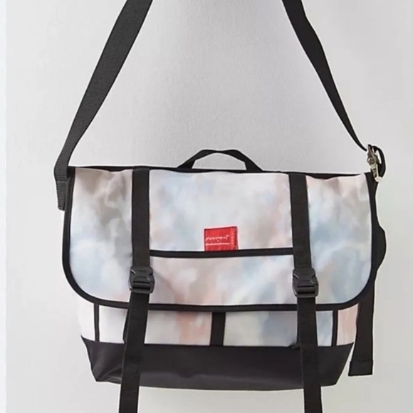 FP Movement by Free People Handbags - Free People Movement Messenger Bag Stylish Black Gray Buckles Flap Over New